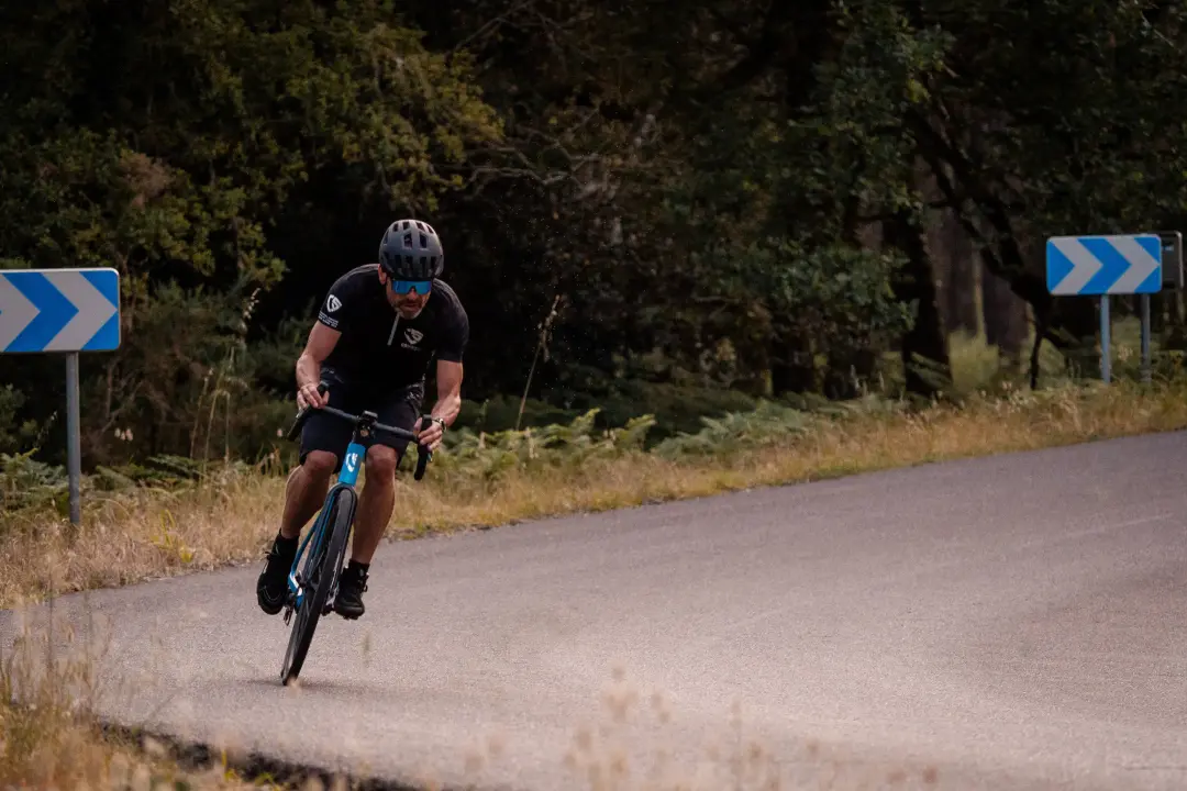 CSBikes Custom Gravel e-Bike: i14
