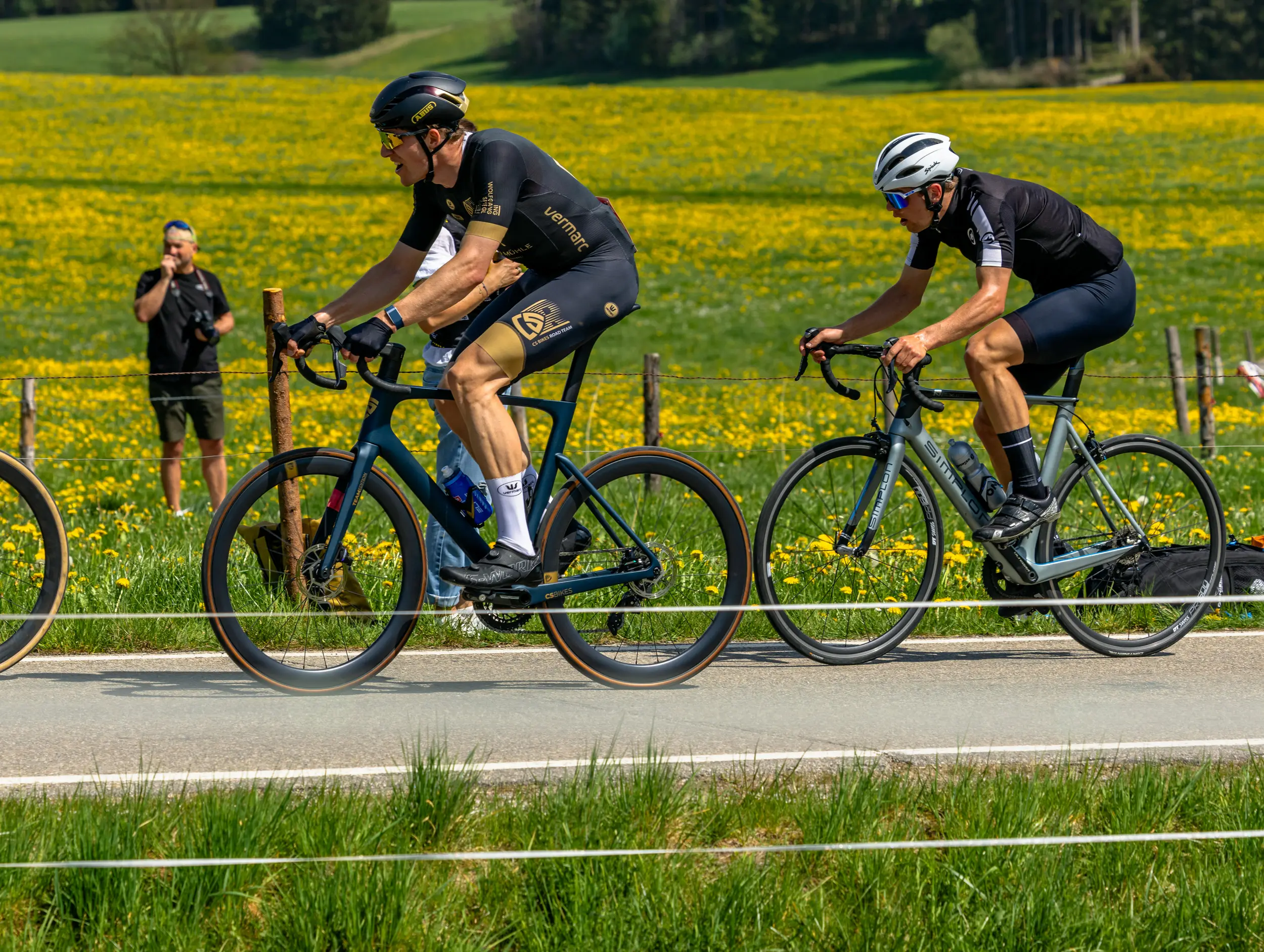 CS ROADteam: Doppelsieg für das CSBIKES RoadTeam